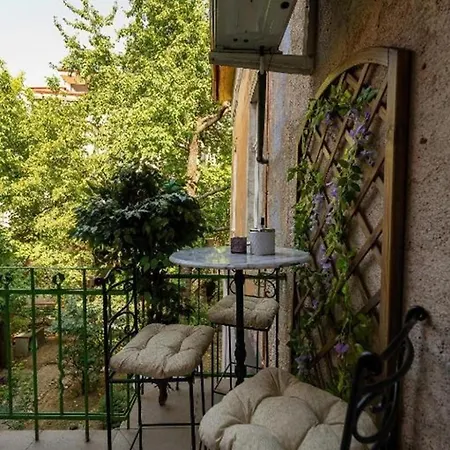 Apartment Amsterdam Vintage Industrial Style *